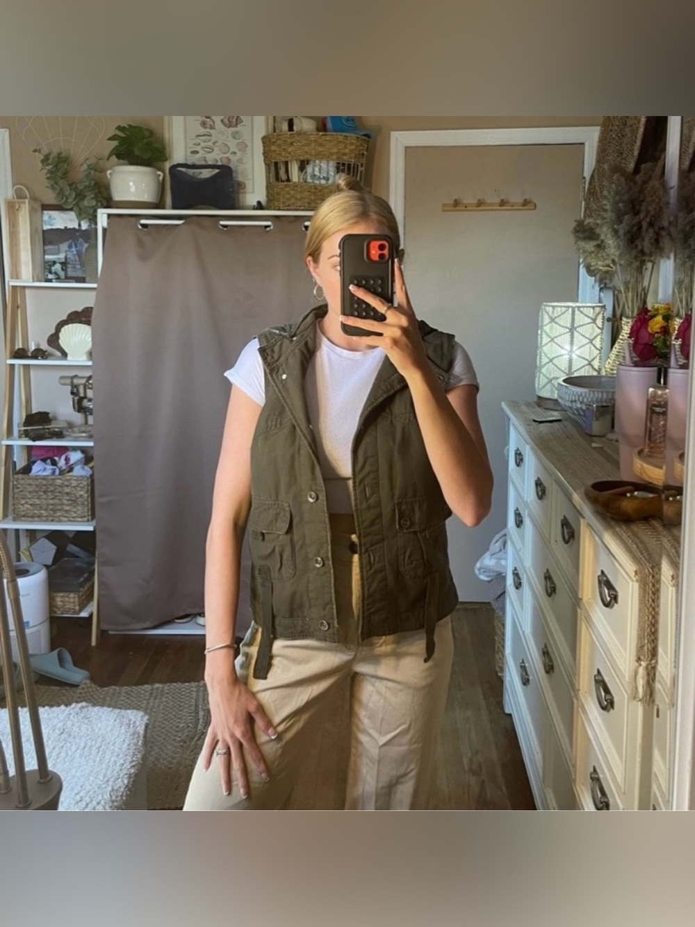 Arizona army green utility vest hood is removable size large